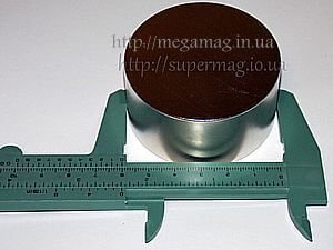 Неодимовый магнит D60-H40mm силой на отрыв 170 кг.